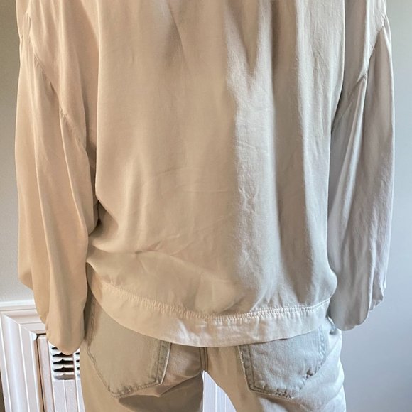 White Flowy Overshirt - Picture 3 of 3